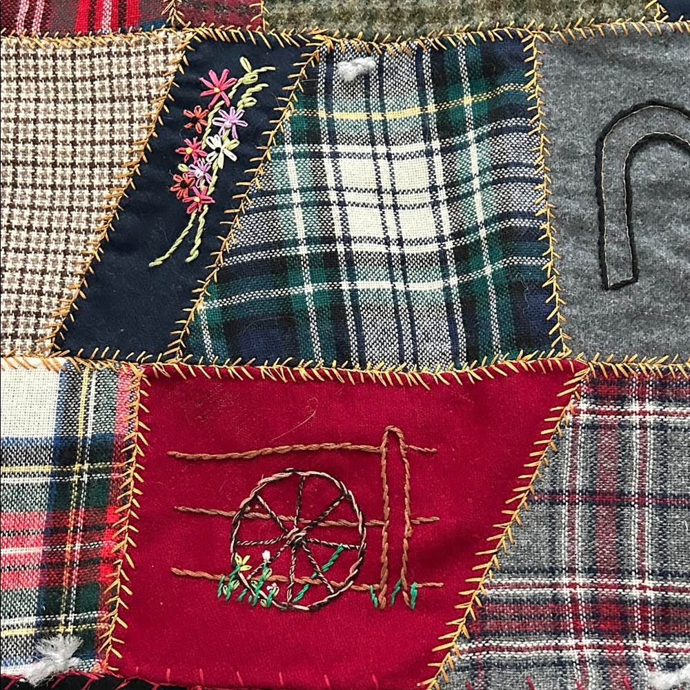 Tartan & Plaid handmade “family story”Patchwork Quilt with Plaid and Embroidery - Picture 10 of 15